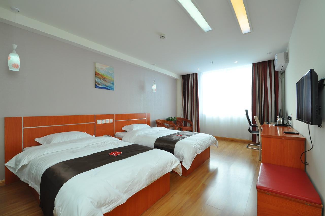Thank Inn Chain Hotel West Eleven Road Mall Linyi  Extérieur photo